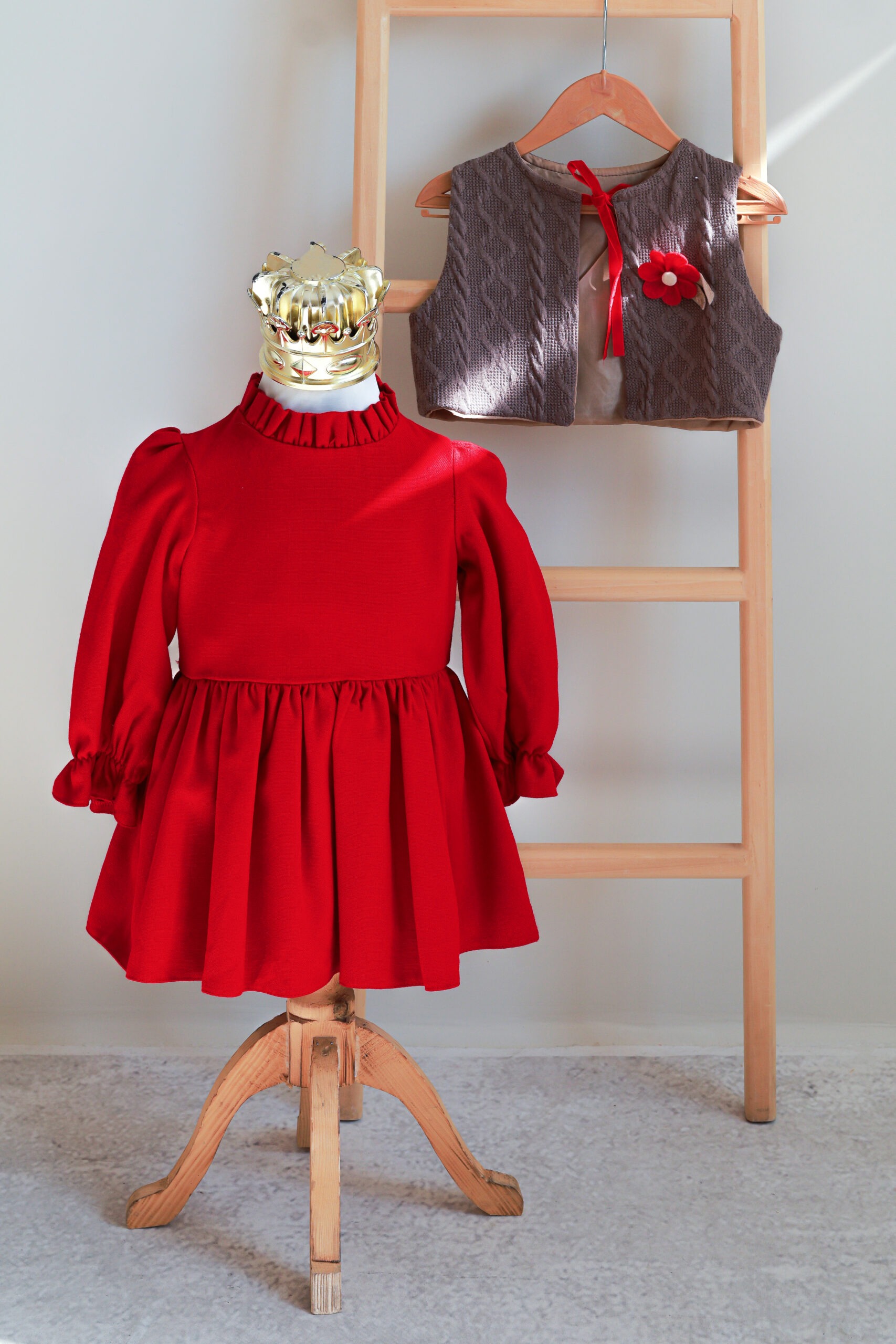 ست کت و سارافون دخترانه ژینو