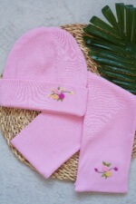 شال و کلاه گلدوزی نرگس صورتی (3)