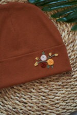 شال و کلاه گلدوزی نرگس قهوه ای (2)