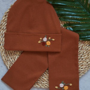 شال و کلاه گلدوزی نرگس قهوه ای (3)