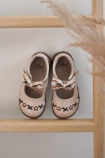 کفش دخترانه ماهگل